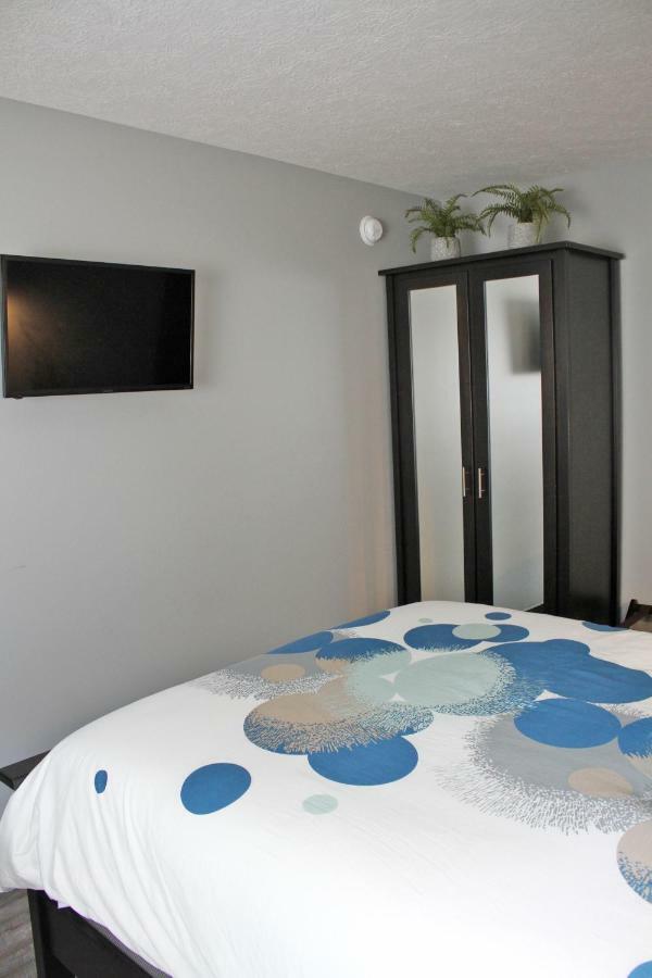 The Serenity Suite - Main Street Lodge In Berlin Kültér fotó